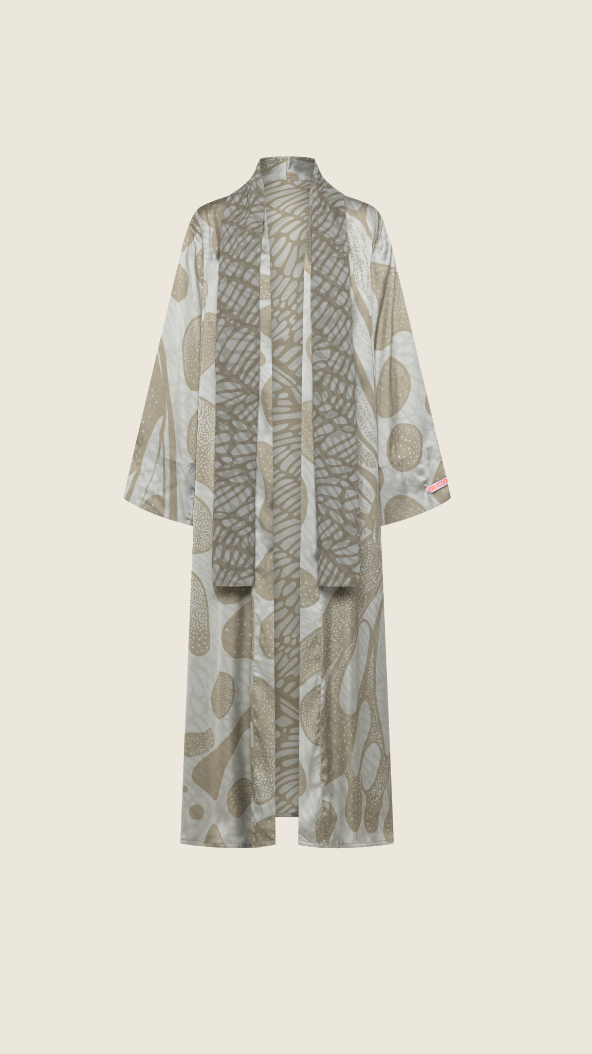 The Reversible Abaya in Metamorphosis