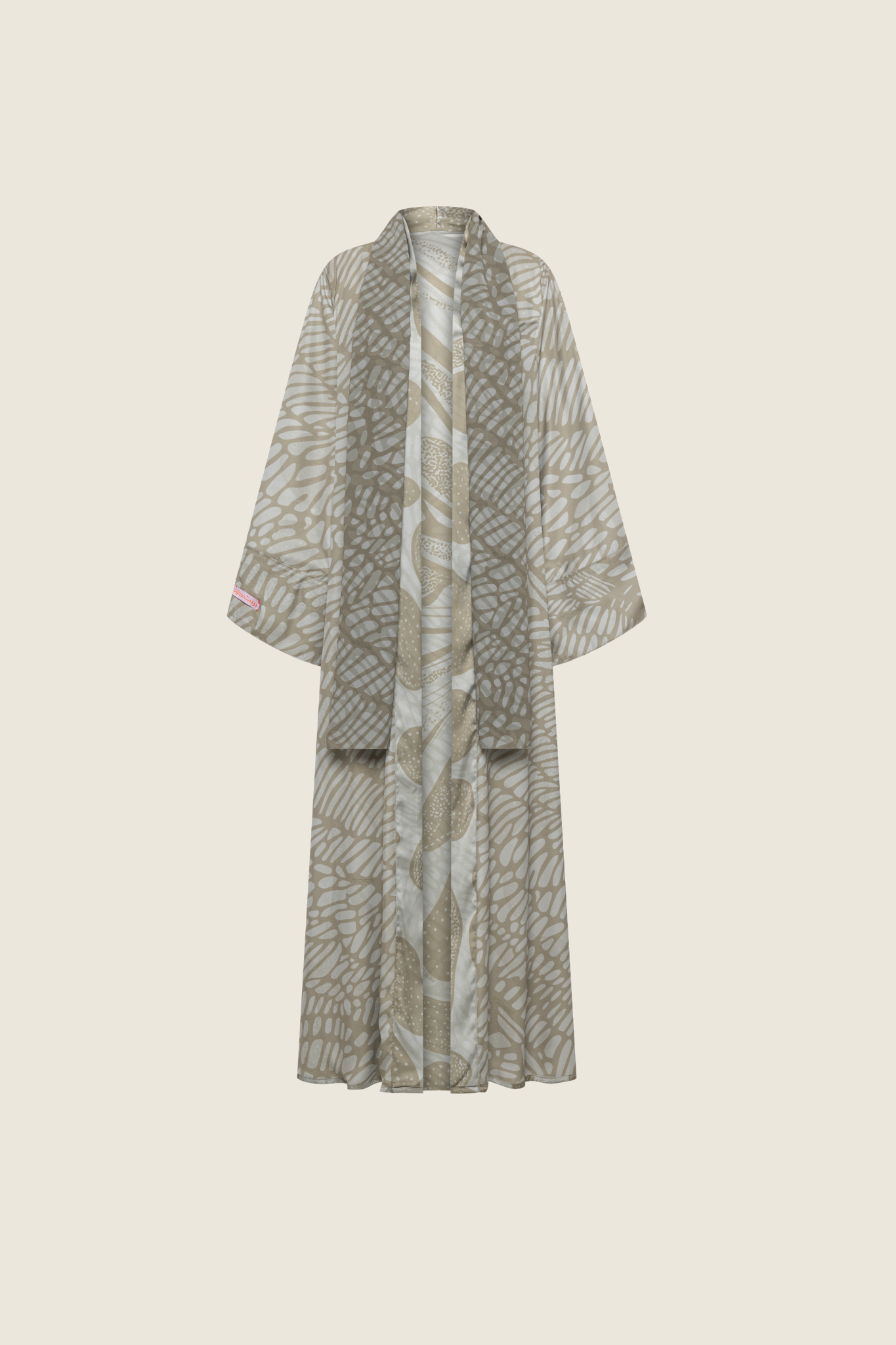 The Reversible Abaya in Metamorphosis