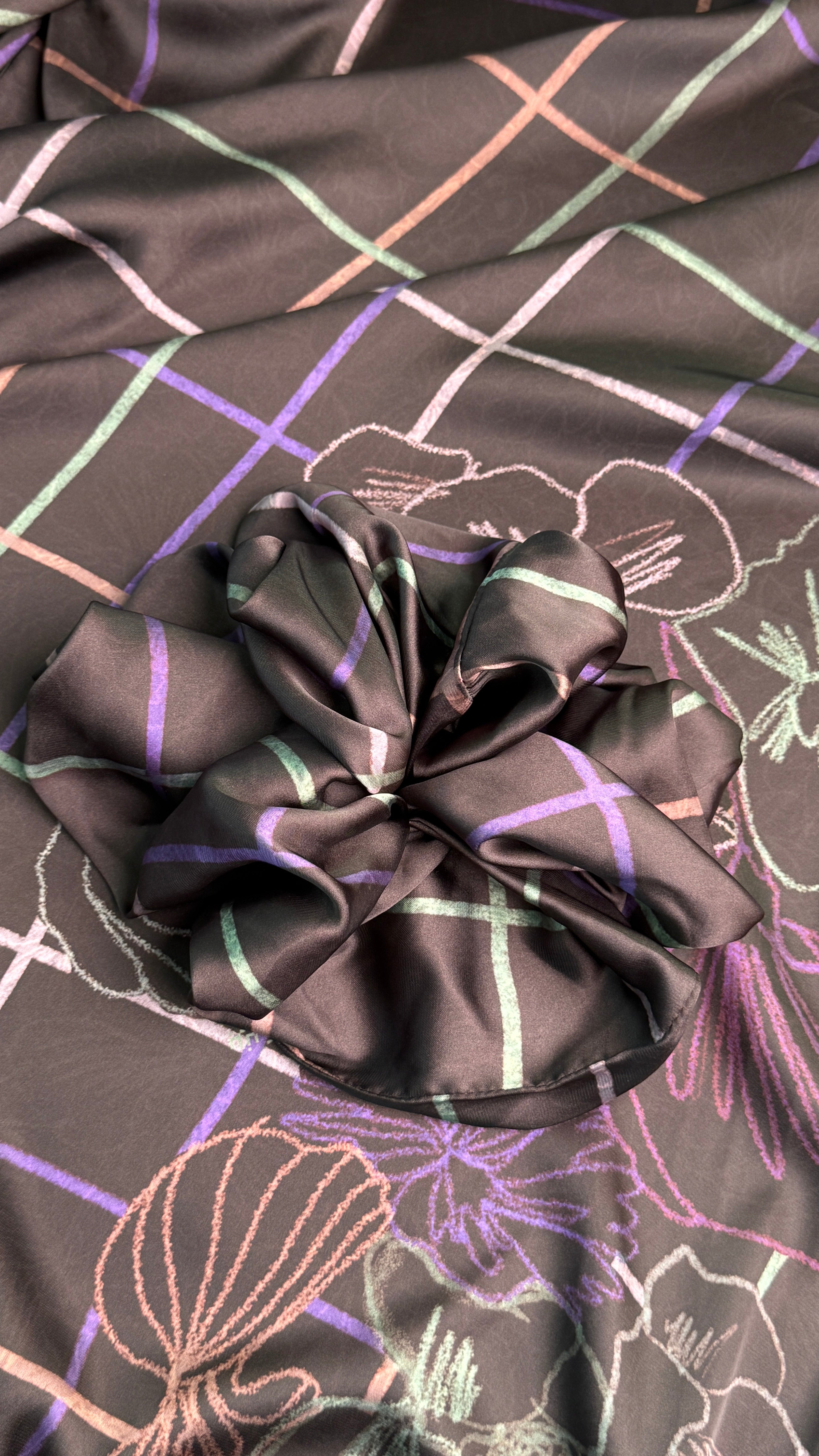 The Scrunchie in Blooming Field