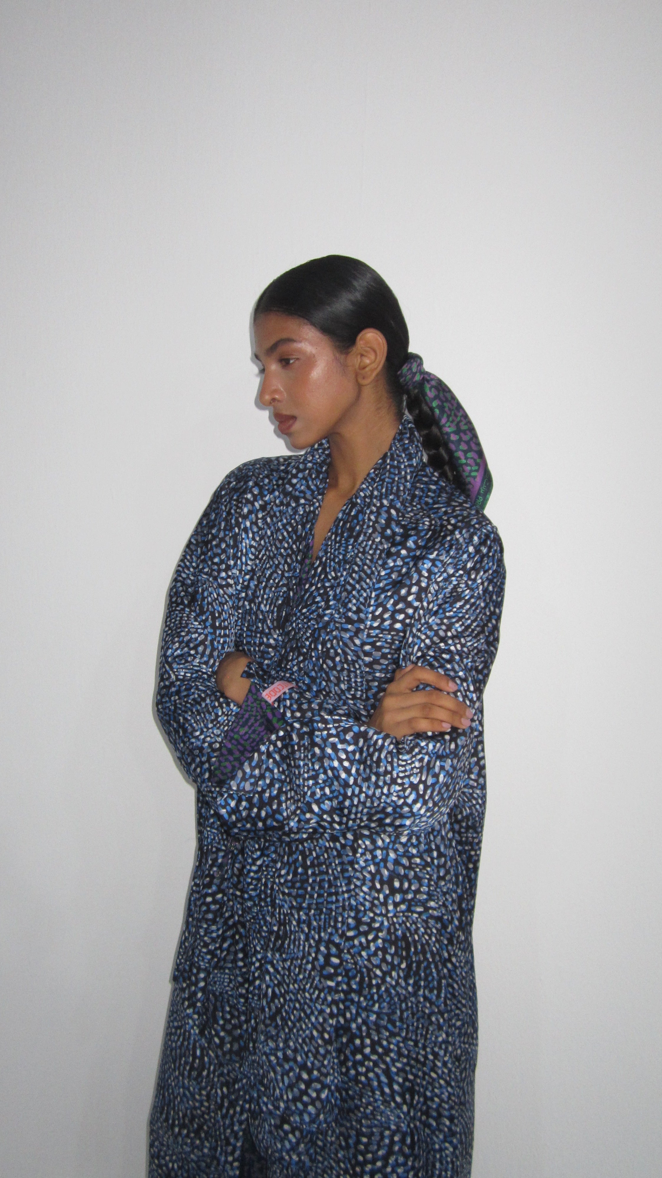 The Abaya in Iconic Dots