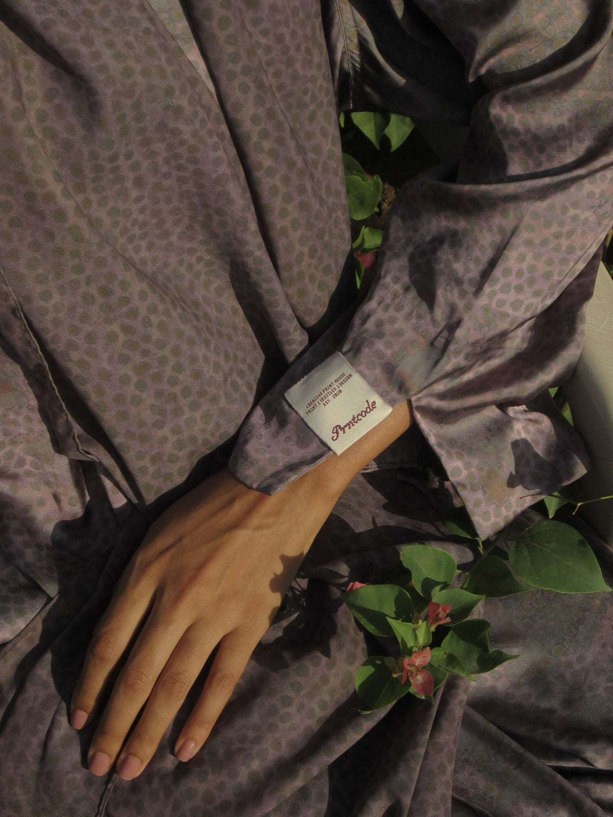 The Reversible Abaya in Luca