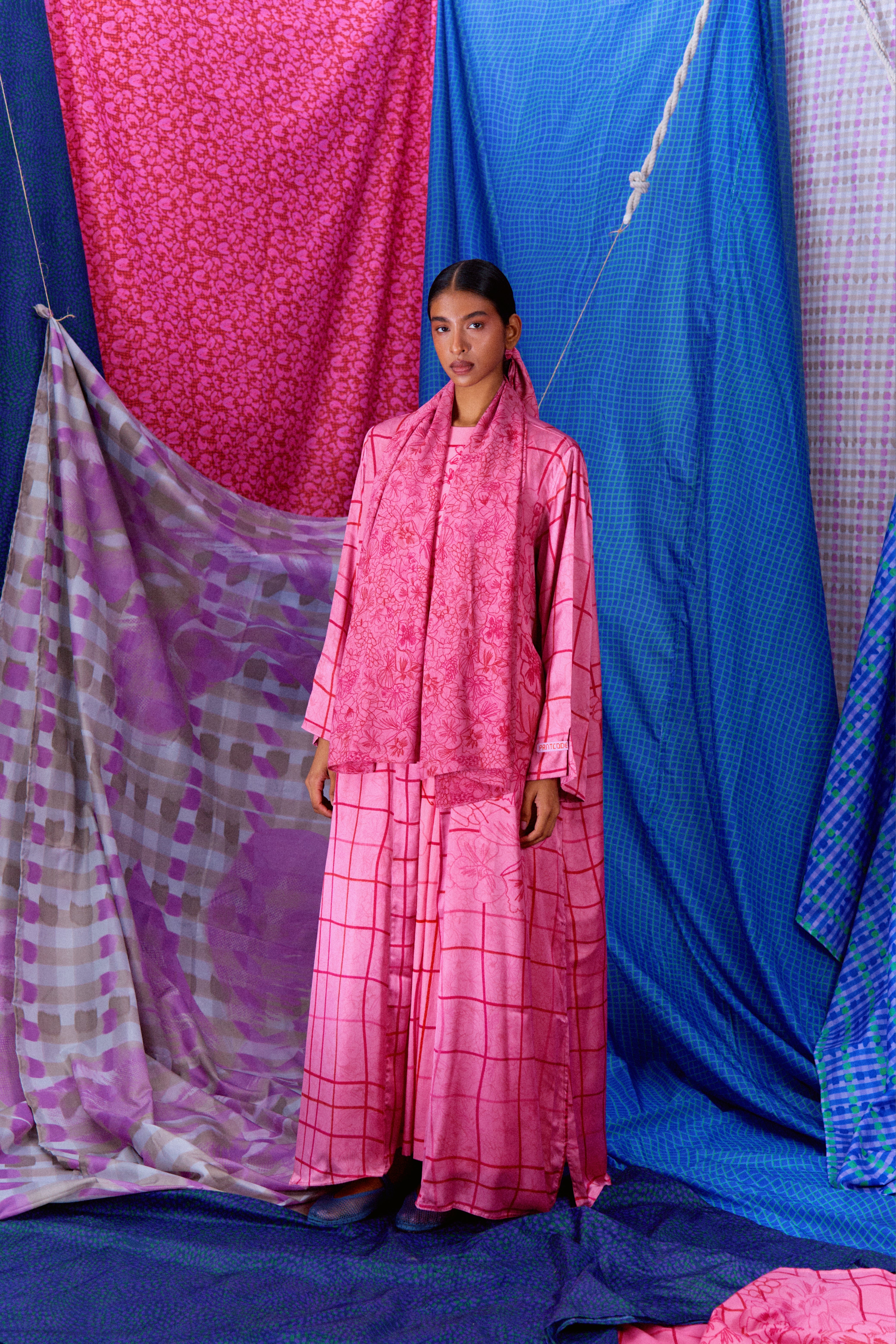 The Reversible Abaya in Blooming Field